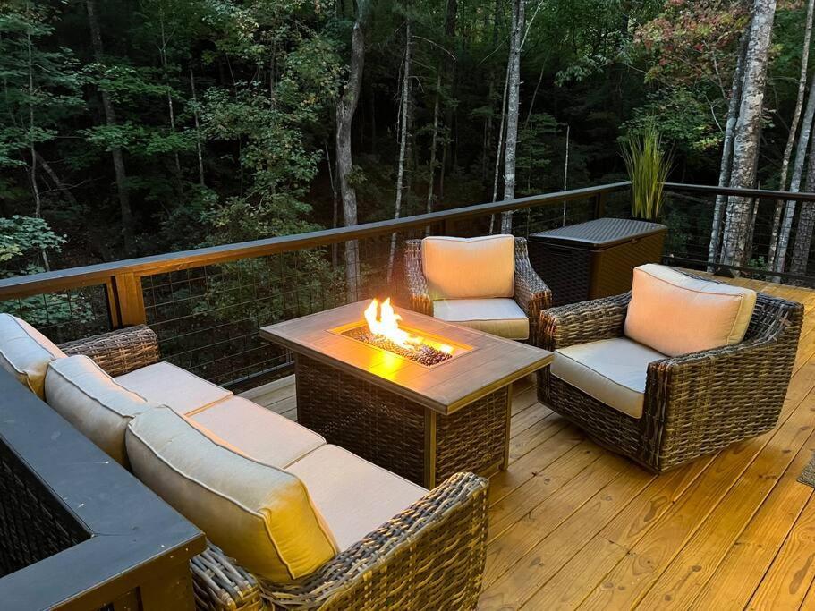 Modern Mountain Getaway With Hot Tub, Fire Pit Villa Sautee Nacoochee Kültér fotó
