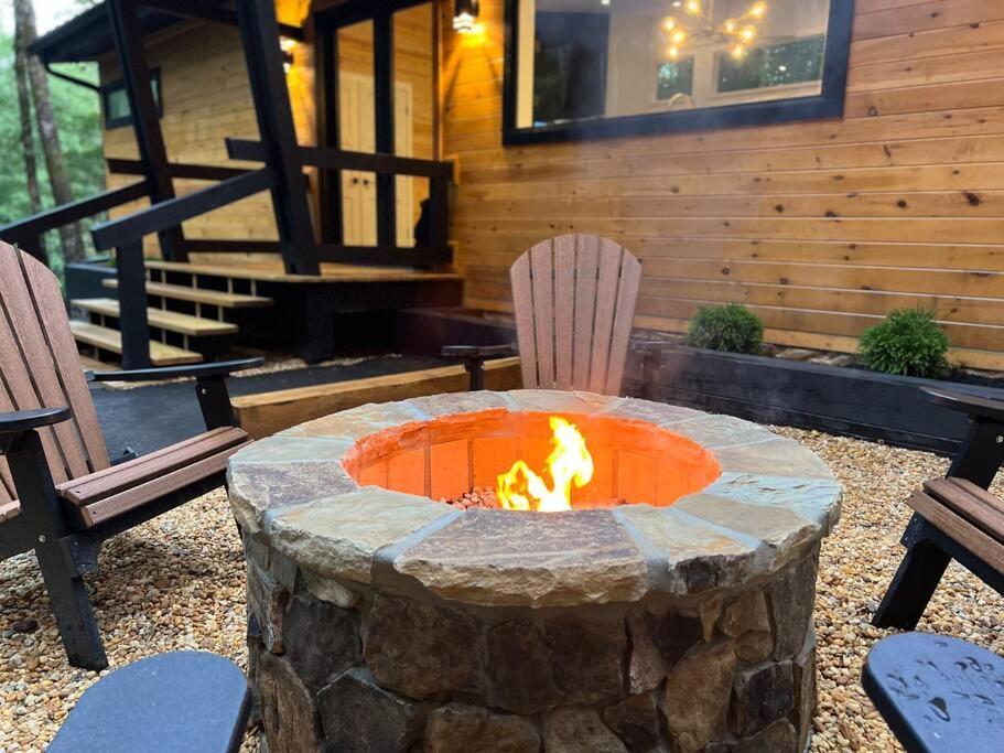 Modern Mountain Getaway With Hot Tub, Fire Pit Villa Sautee Nacoochee Kültér fotó
